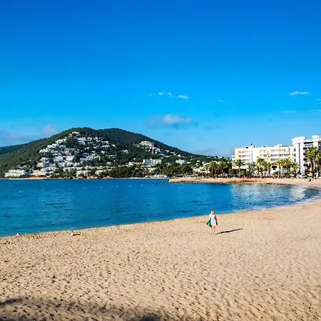 Konukevi Santa Eulalia 2*