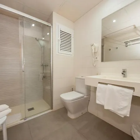 Y Santa Eulalia בית הארחה 2*