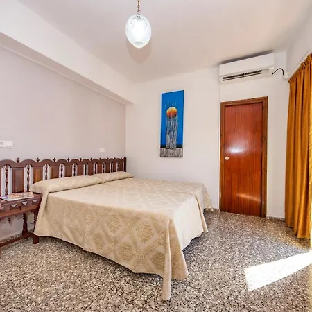 Y Santa Eulalia בית הארחה