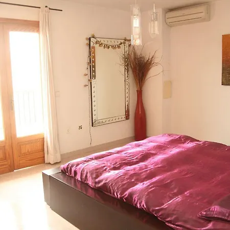Guest house Santa Eulalia 2*
