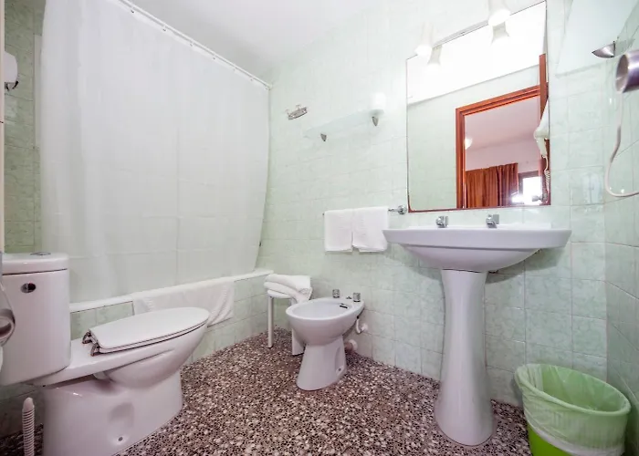 Santa Eulalia Pensionat 2*